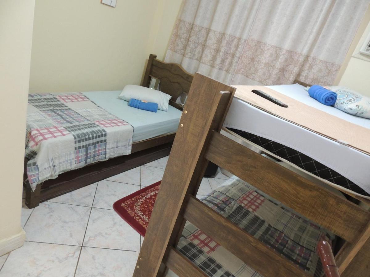 Quartos Em Casa In Caxias Da Paraiso Duque de Caxias Eksteriør bilde