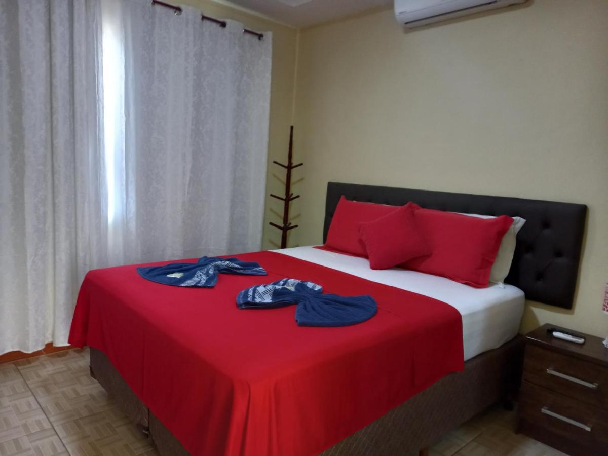 Quartos Em Casa In Caxias Da Paraiso Duque de Caxias Eksteriør bilde