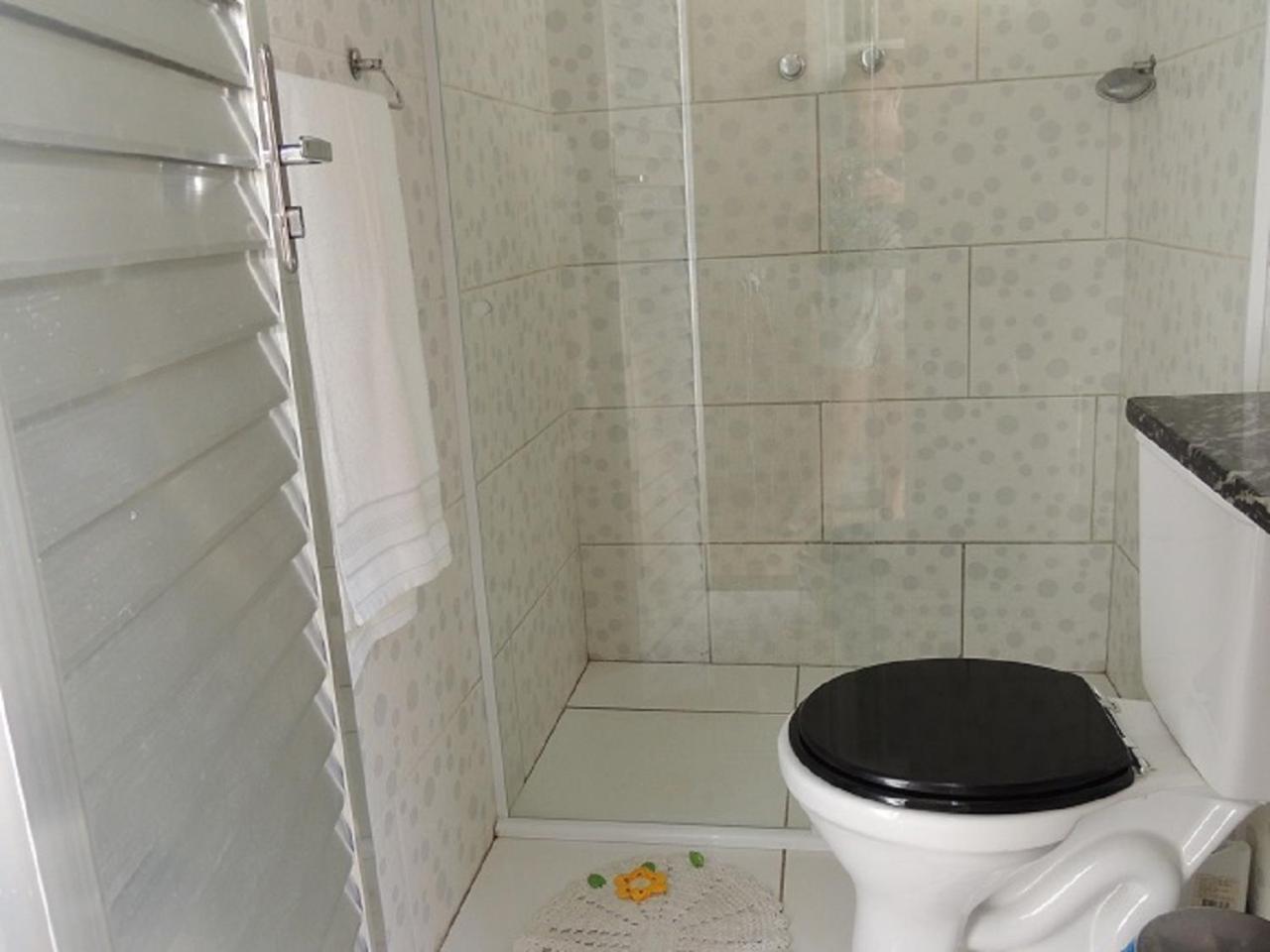 Quartos Em Casa In Caxias Da Paraiso Duque de Caxias Eksteriør bilde