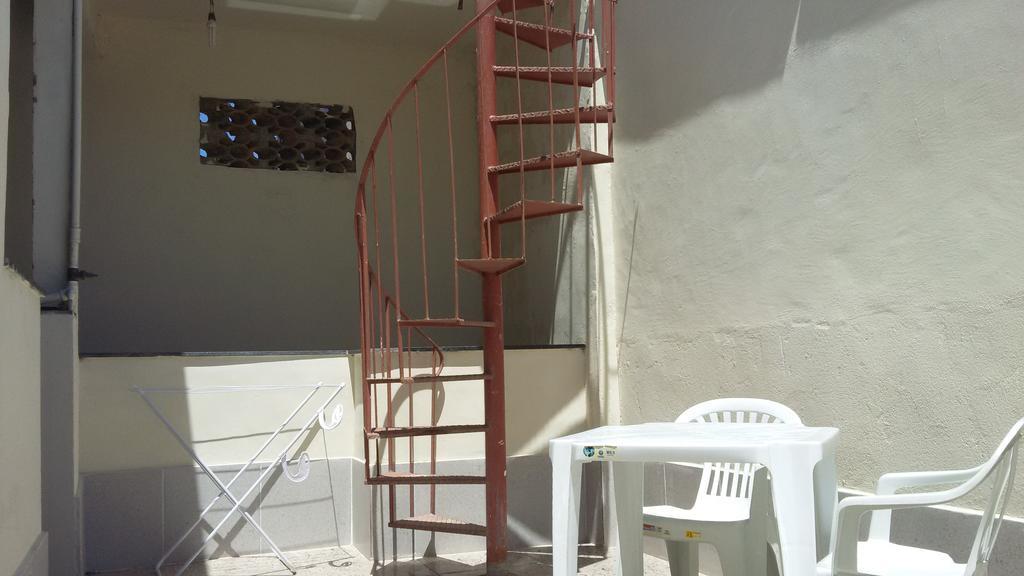 Quartos Em Casa In Caxias Da Paraiso Duque de Caxias Eksteriør bilde