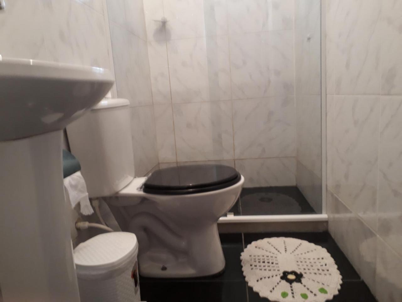 Quartos Em Casa In Caxias Da Paraiso Duque de Caxias Eksteriør bilde