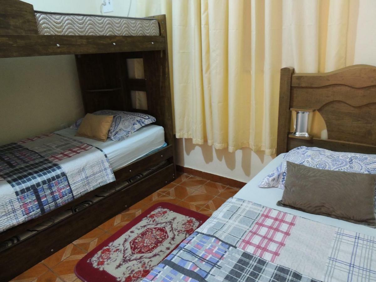 Quartos Em Casa In Caxias Da Paraiso Duque de Caxias Eksteriør bilde
